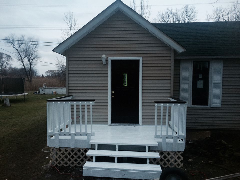 1st image of 5762 Pointe Tremble Rd