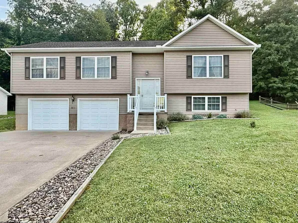 81 Valley Forge Cir, Fairmont, WV 26554