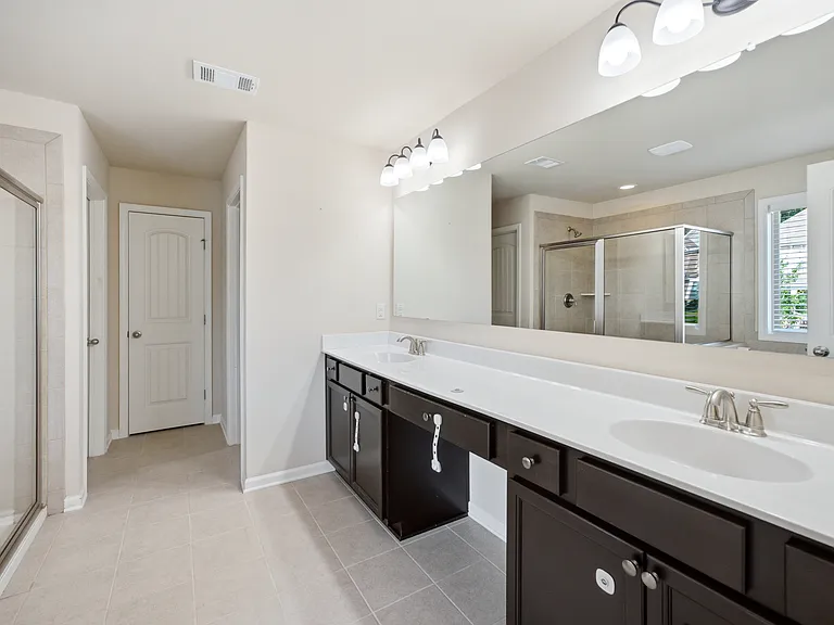 4309 Mantova Dr — Photo 14