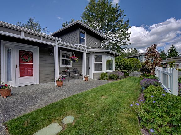 2nd image of 22498 SE 37th Ter