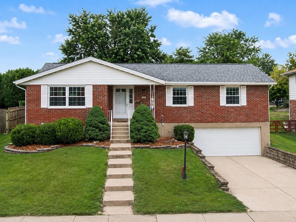 1st image of 263 Deephaven Dr
