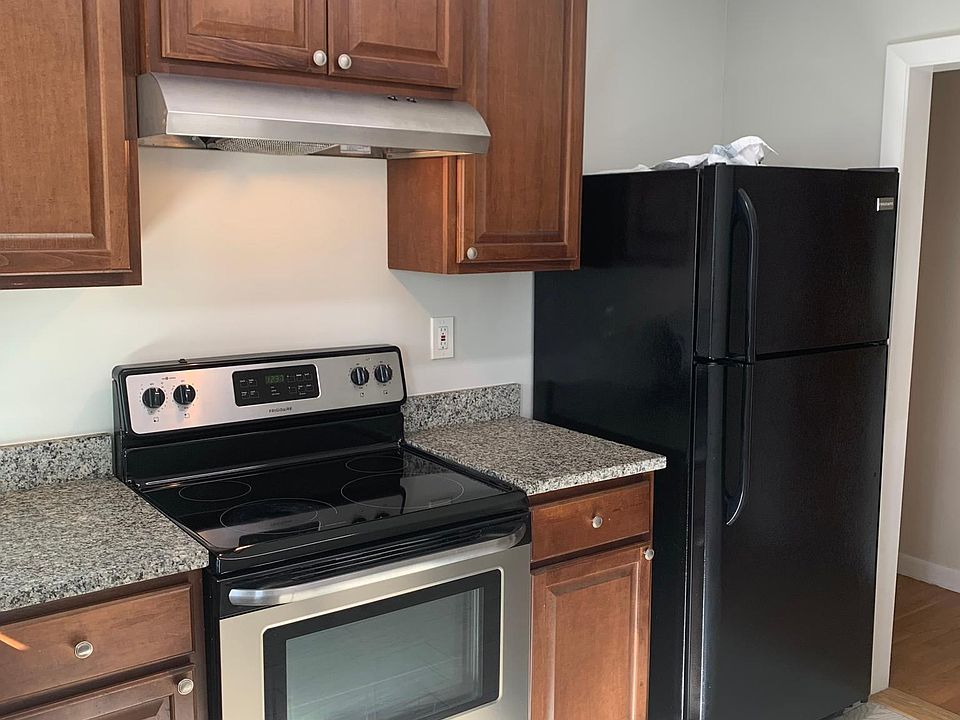 1st image of 168 White St