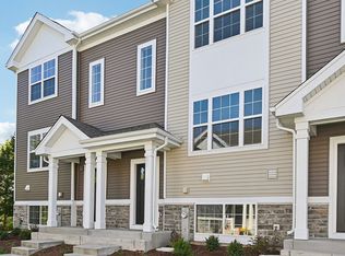 919 Briar Glen Ct, Hampshire, IL 60140