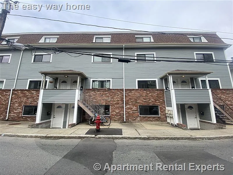 2 bed, 950 sqft, $3,000 — Photo 3