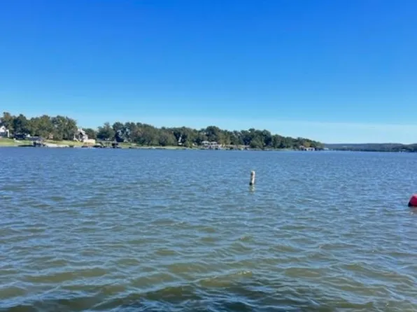 401 Oak Street, Kingsland, TX 78639