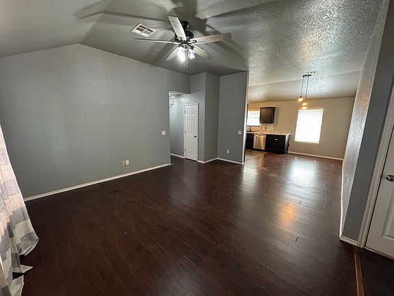 3rd image of 912 Switzerland Ave