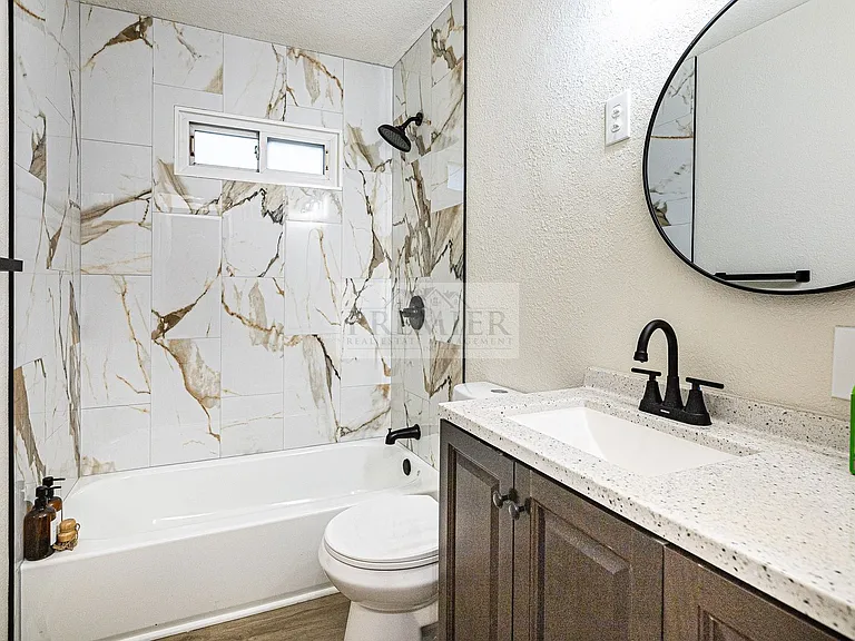 8340 Riggs St — Photo 9