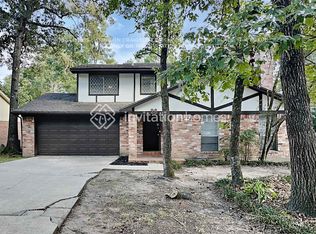38 S Waxberry Rd, The Woodlands, TX 77381