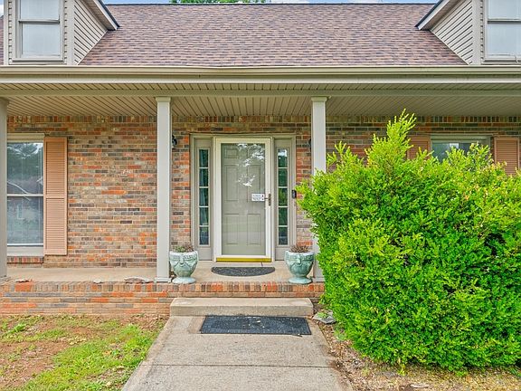 2nd image of 264 Cheshire Rd