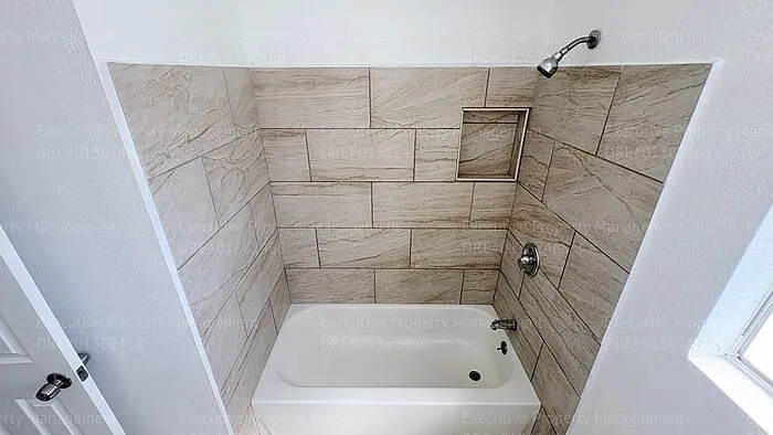 2909 S Chester Ave #7 — Photo 22