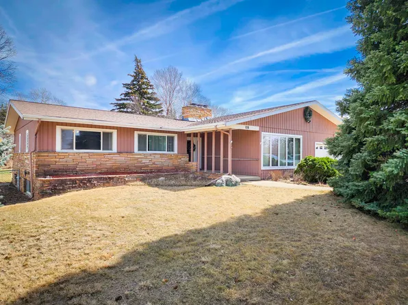 108 Meadow Ln, Norfolk, NE 68701