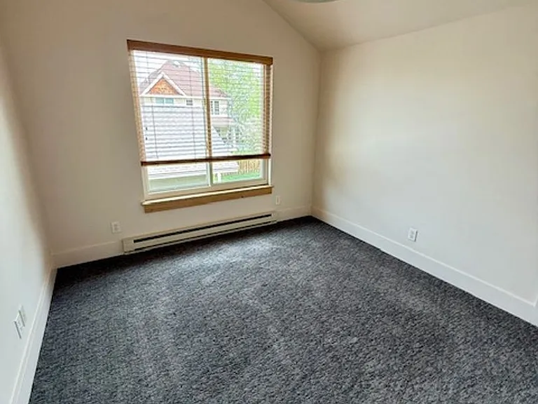 4431 W Babcock St #B — Photo 16