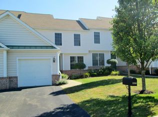 2203 Robinson Close, Moosic, PA 18507