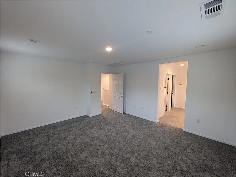 11804 Wandering Way — Photo 4