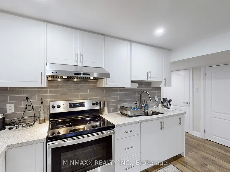 419 Wettlaufer Ter — Photo 17
