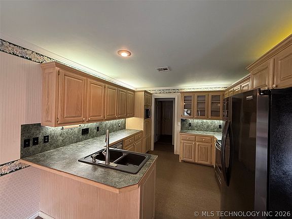 5th image of 1207 Grandview Ave