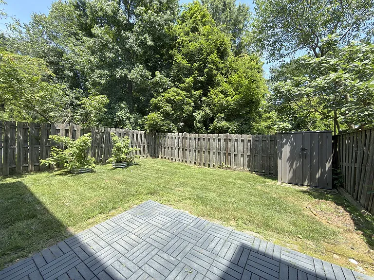5519 Inverness Woods Ct — Photo 32