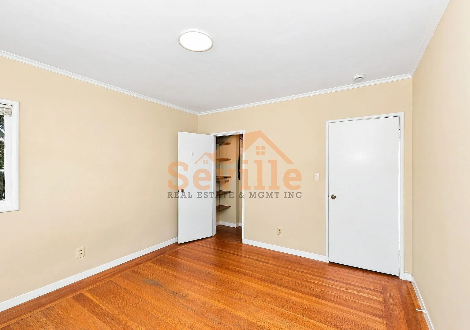1526 Arch Street — Photo 3