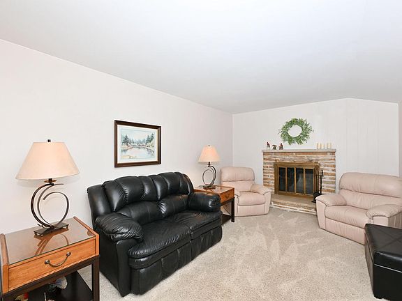 4th image of 21775 Gaywood DRIVE
