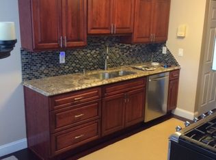 605 Sharon Ct #605, Woodbridge, NJ 07095