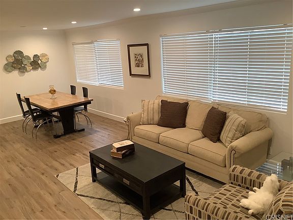 4th image of 18547 Collins St APT B31