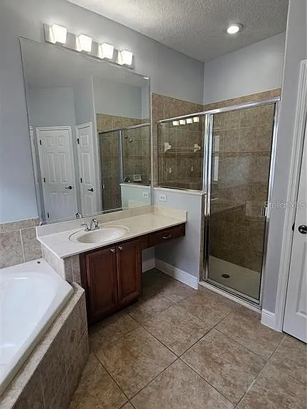 317 E Blue Water Edge Dr — Photo 37