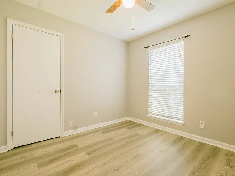 655 Osprey Dr — Photo 37