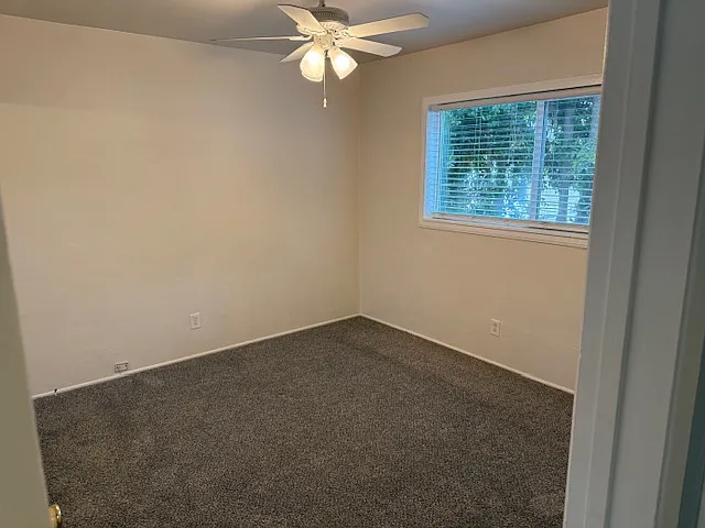 3219 Grim Ave — Photo 10