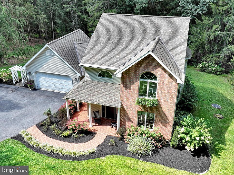 4018 Hillview Rd, Temple, PA 19560 | Zillow