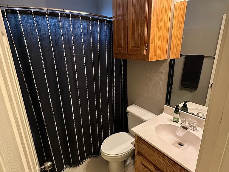 632 Oak View Ct — Photo 16