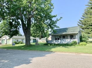 2956 Rogers St, Marlette, MI 48453