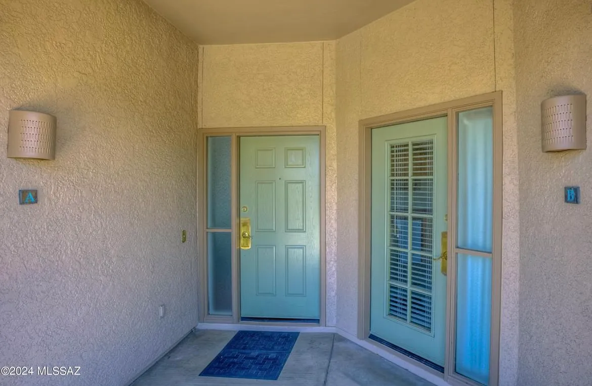 1944 W Demetrie Loop — Photo 4