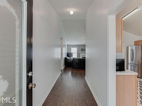 5th image of 5851 Meadowfield Trce