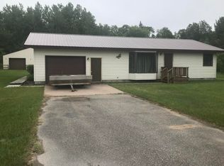 34043 W Country Rd, Trout Lake, MI 49793
