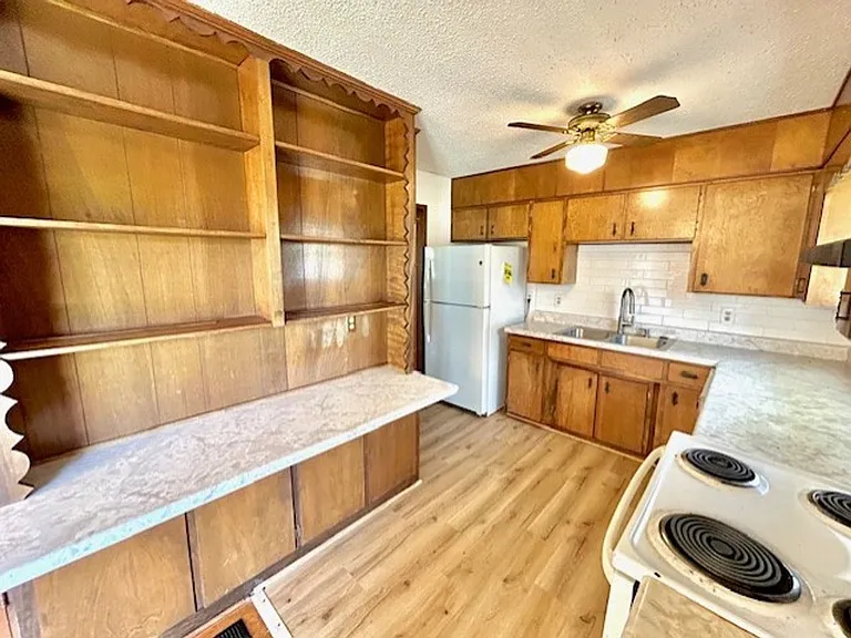1709 Morningside Dr NW — Photo 8