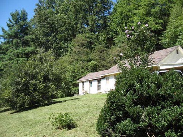 2nd image of 2389 Woolwine Hwy