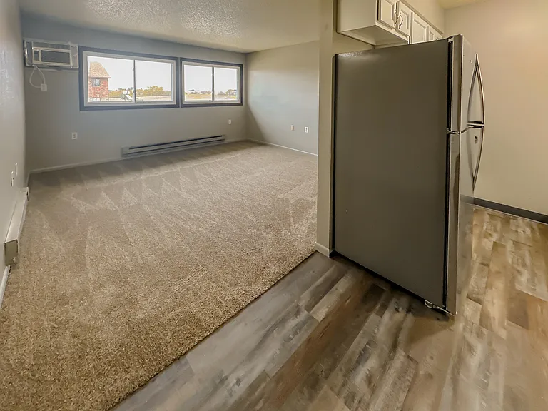 408 E Dawn St #5 — Photo 2