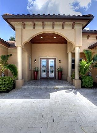 3rd image of 28395 Tasca Dr
