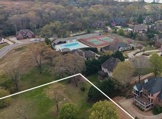 2627 Enclave Bay Dr, Chattanooga, TN 37415