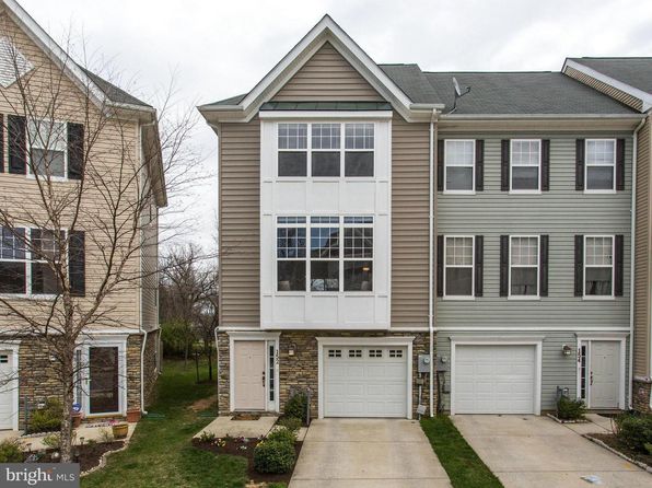 152 Moore Dr #1