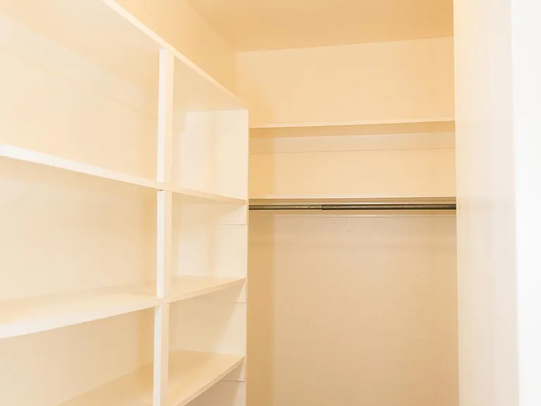 901 sq. ' Walk in Patry just off the Dinette and Kitchen