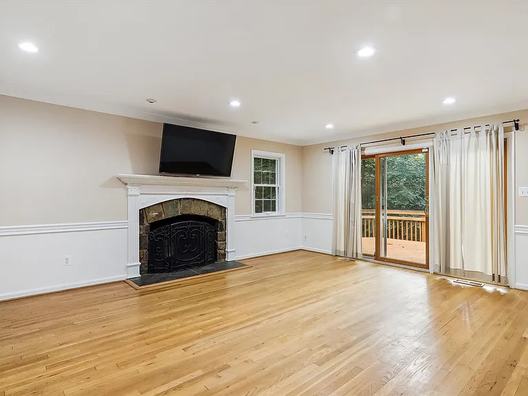 9309 Langford Ct — Photo 11