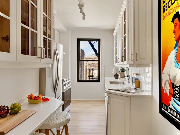 315 West 106th Street image 9 of 33