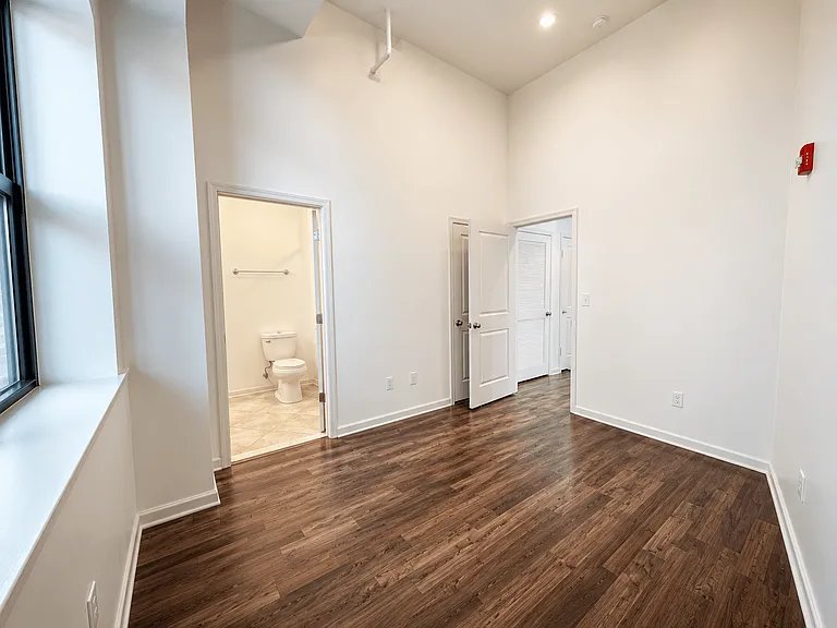 333 Earp Street — Photo 6