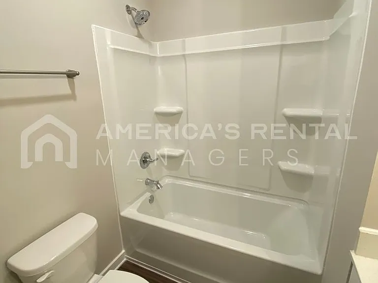 240 Avalon Way — Photo 15