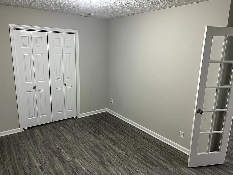 207 Sunset Heights Ave — Photo 12