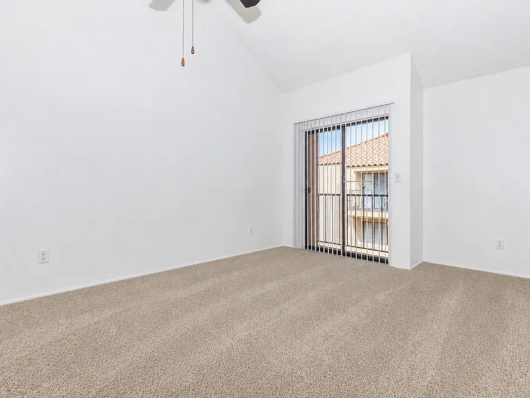 Rio Cancion Apartments — Photo 67