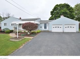 600 Elm St, Struthers, OH 44471