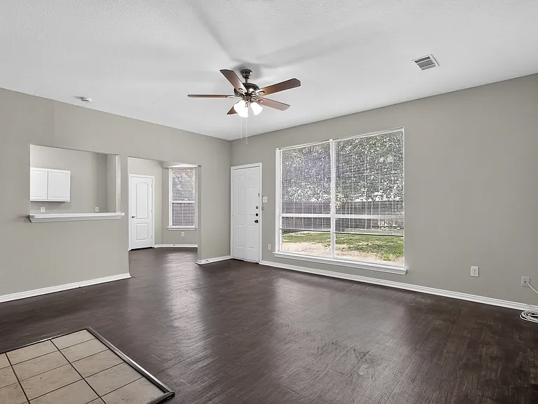 2740 Windswept Ln — Photo 22