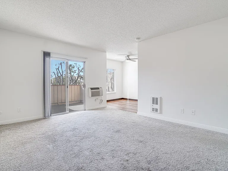 River Trail Apartments — Photo 25